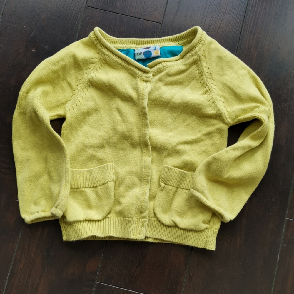 Eu 3 light green cardigan